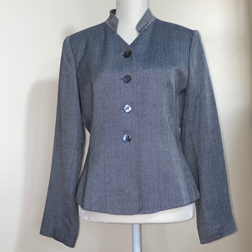 Le Suit petite blazer size 4P color Gray